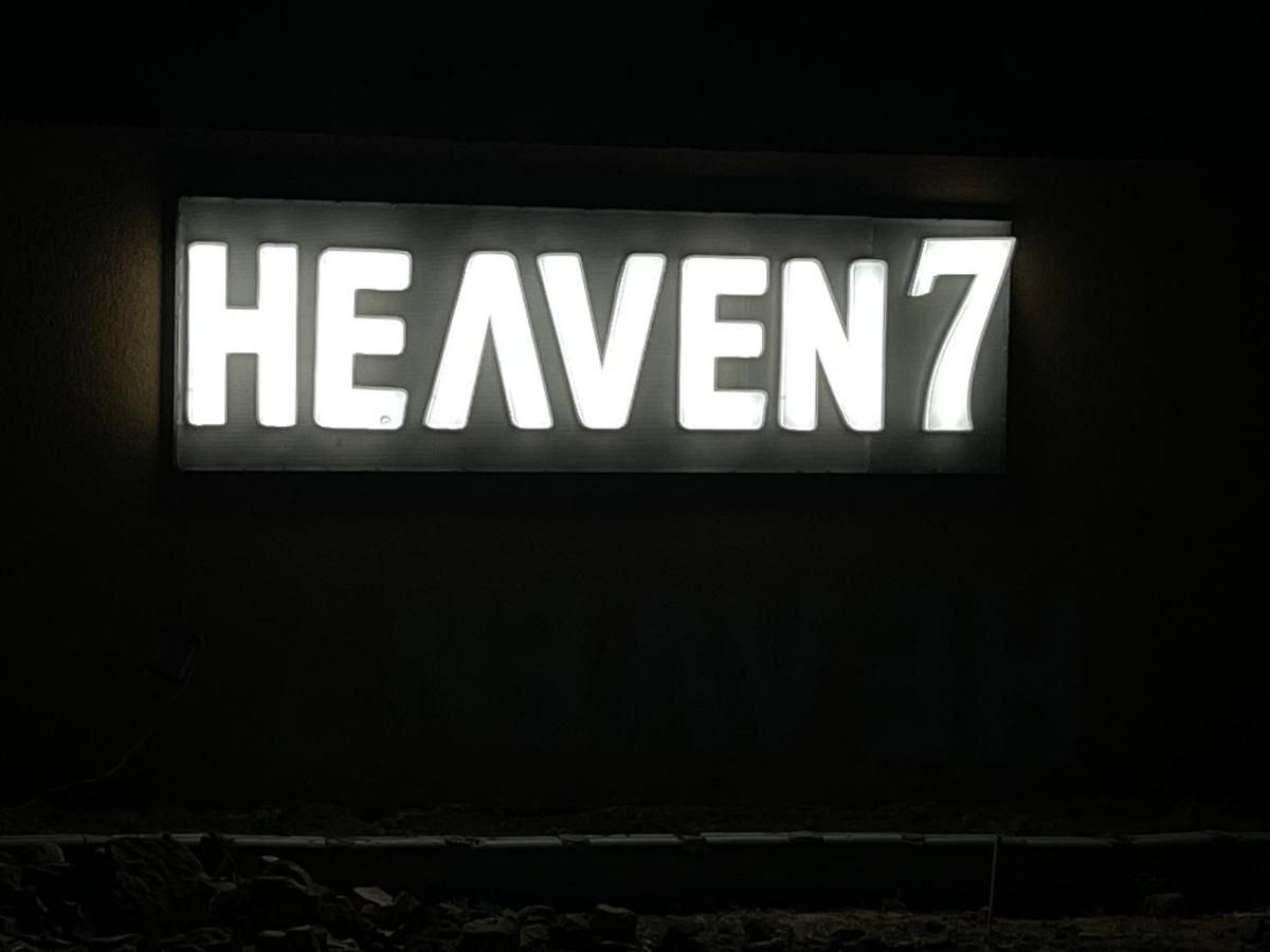 Heaven 7 Hotel & Resort Himatnagar 외부 사진
